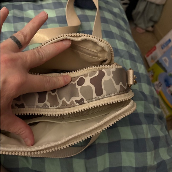 Gold Blush bestie  Crossbody Bag - Picture 5 of 5